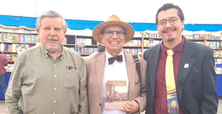 Nuevo libro de Zenobio Saldivia engrandece a Valparaíso de Chile