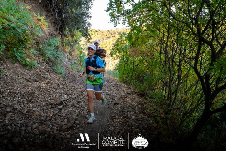 Elena Fernández, primera corredora en el Trail Genal