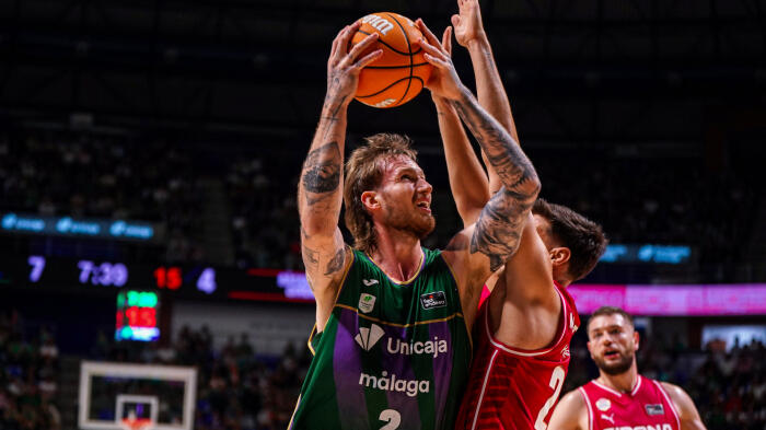 Un gran último cuarto hace volar al Unicaja frente al Bàsquet Girona (95-71)