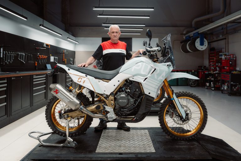 Nace la motocicleta PURA en Málaga