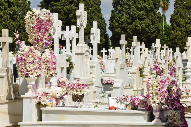 Málaga se suma al proyecto “Salvemos nuestras tumbas” para preservar el patrimonio funerario por el Día de Todos los Santos