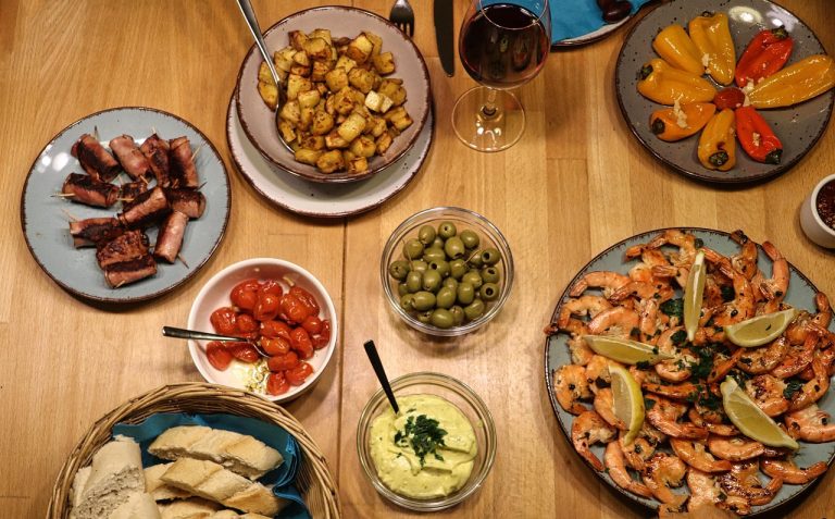 Gastronomía y tapeo como parte de la vida cotidiana en Fuengirola