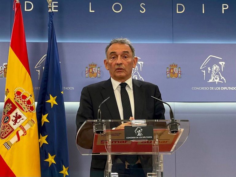 IU presenta al Congreso una propuesta para salir de la OTAN que forzará al PSOE a decantarse