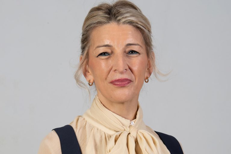 Yolanda Díaz y PSOE sube las pensiones 2026