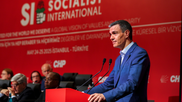Sánchez lanza en Barcelona una alianza progresista global