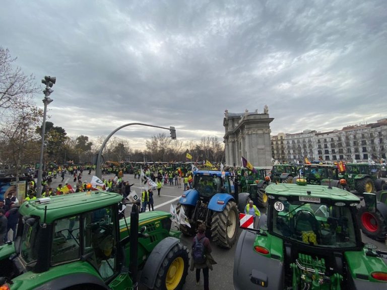 Medio millar de tractores llegarán mañana a Madrid para protestar por Mercosur y la PAC