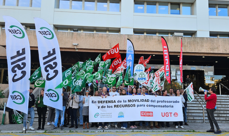 CSIF, ANPE, CCOO y UGT se movilizan en defensa de los recursos destinados a centros con alumnado vulnerable y por el derecho a la movilidad de su profesorado