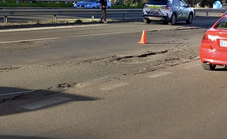 El PSOE denuncia el “grave deterioro” del asfaltado en la MA-21 a su paso por el entorno del aeropuerto y Churriana asfaltado