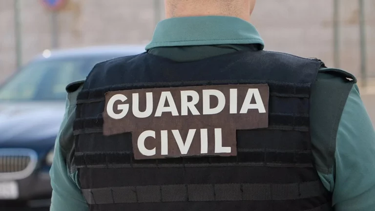La Guardia Civil solicita colaboración ciudadana para identificar a una mujer cuyos restos mortales fueron hallados en Benahavís