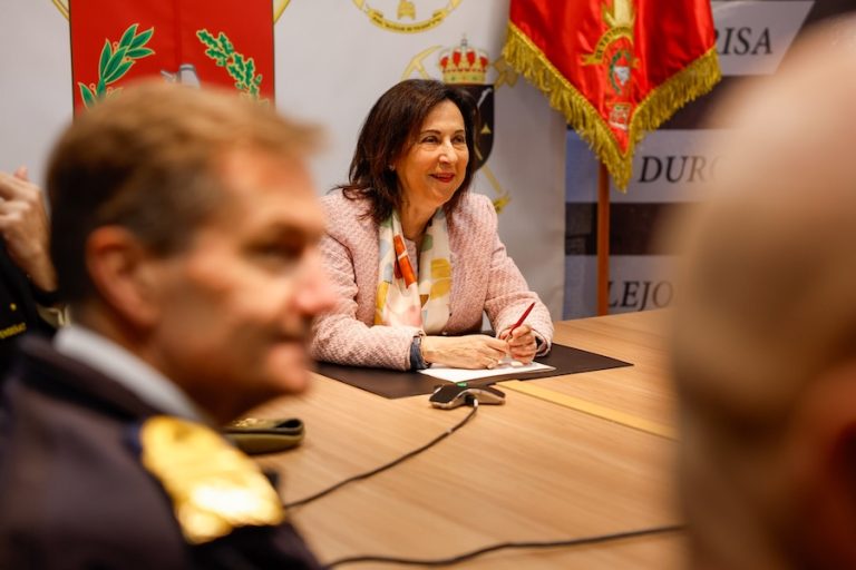 Robles insiste en que España no participará en ninguna misión en el Estrecho de Ormuz