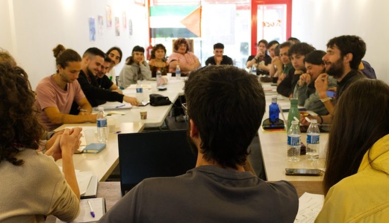 Jóvenes de distintos puntos de España se reúnen en Madrid para debatir sobre vivienda, precariedad y participación juvenil