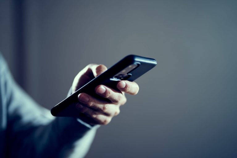 Alertan del aumento de fraudes con falsas multas de la DGT