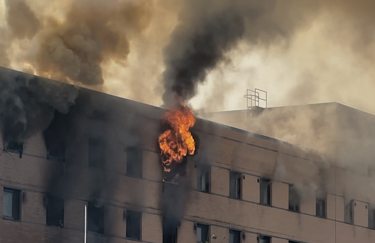 Grave incendio en el Hotel IBIS Málaga Centro