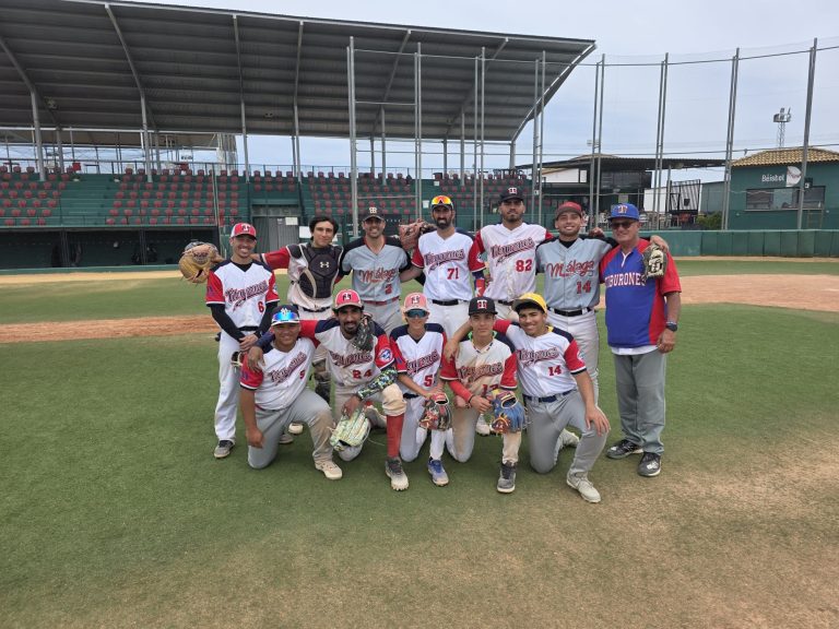 Los Tiburones de Málaga asaltan Benamejí con un doblete arrollador y miran a los Play-offs en la Liga de Plata de beisbol Grupo Sur.