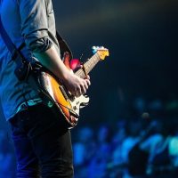 Clases de guitarra y armonía